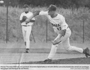 Pitcher Thorsten Wöhner war gut drauf. Im ersten Spiel hatte er mit zehn Strike outs entscheidenden Anteil am wichtigen Sieg gegen die Ratingen Goose Necks. Foto: Joachim Altschaffel